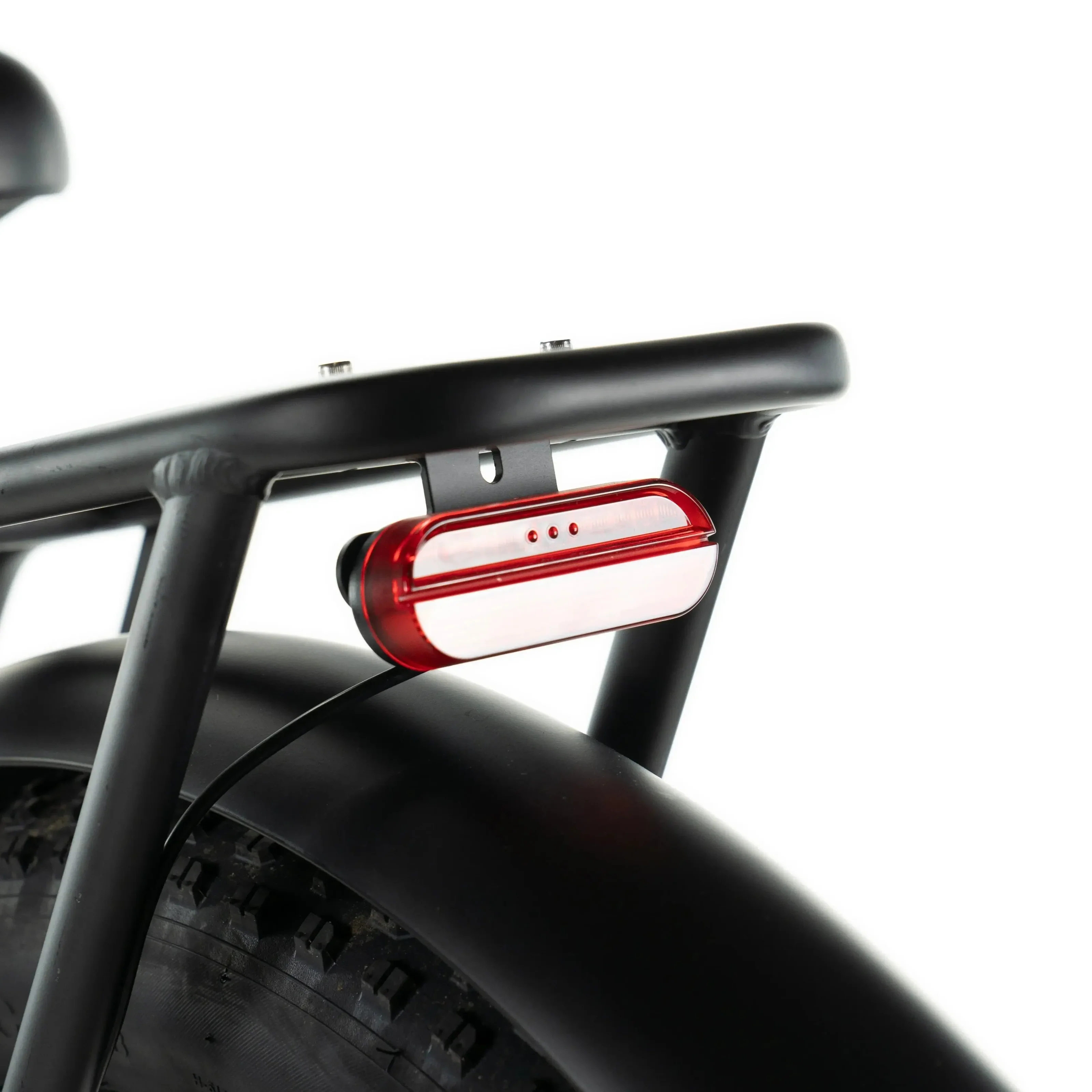 ENGWE E26 - Hoge instap - Zwart fatbke elektrisch achterlamp